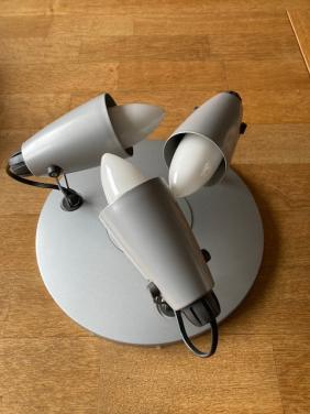 Plafondlamp met 3 spots en lichtbalk