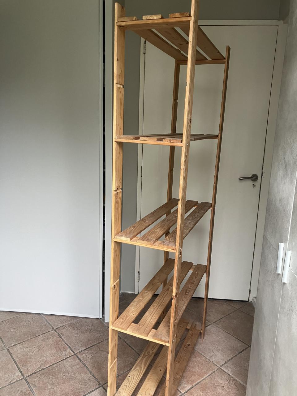 Opbergrek   GERESERVEERD