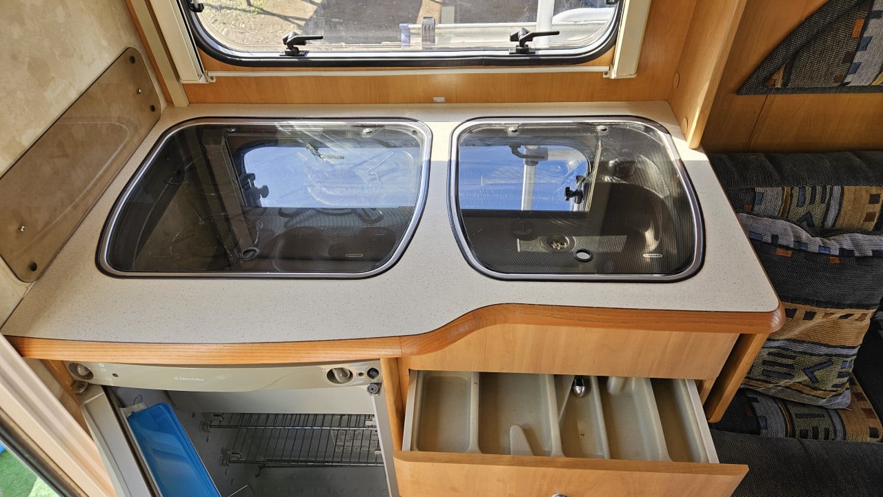 Swift Toscane 410 met Mover een zonnepanelen Boiler