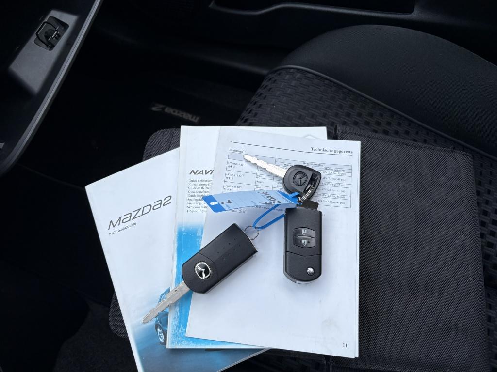 Mazda 2 1.3 silver edition