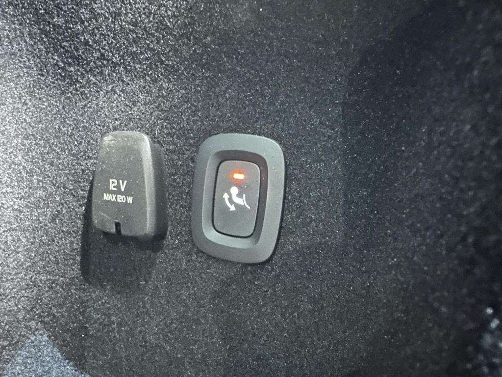 Volvo V60 2.0 t6 plug-in hybrid awd plus dark long range my2023 *1e eigenaa