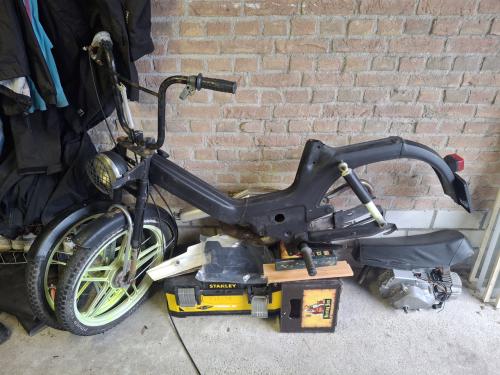 Puch maxi geel kenteken