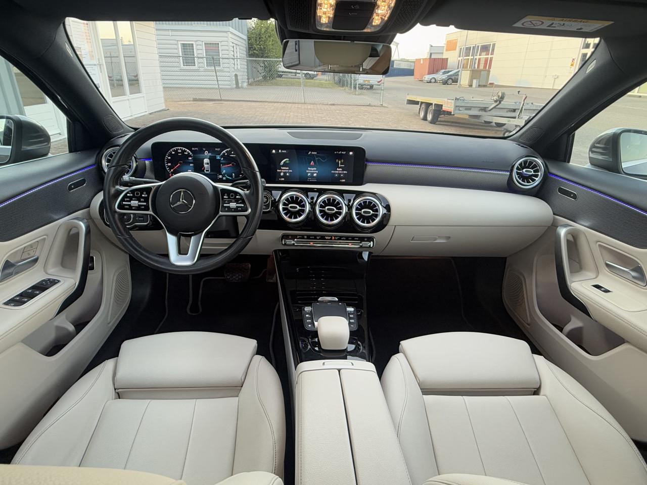 Mercedes-Benz A-klasse - 180 Business Solution Luxury | Wit Leder | Sfeer