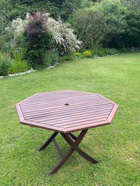 Teakhouten tuintafel