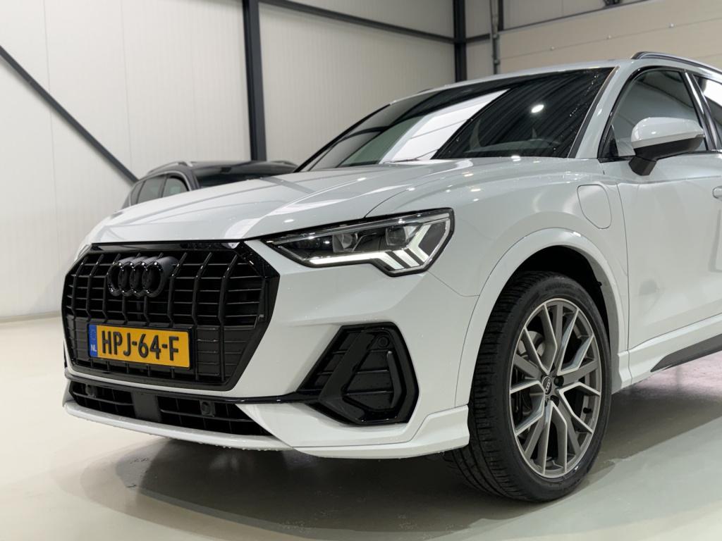 Audi Q3 45 tfsi e hybrid 245pk s edition | zwart optiek