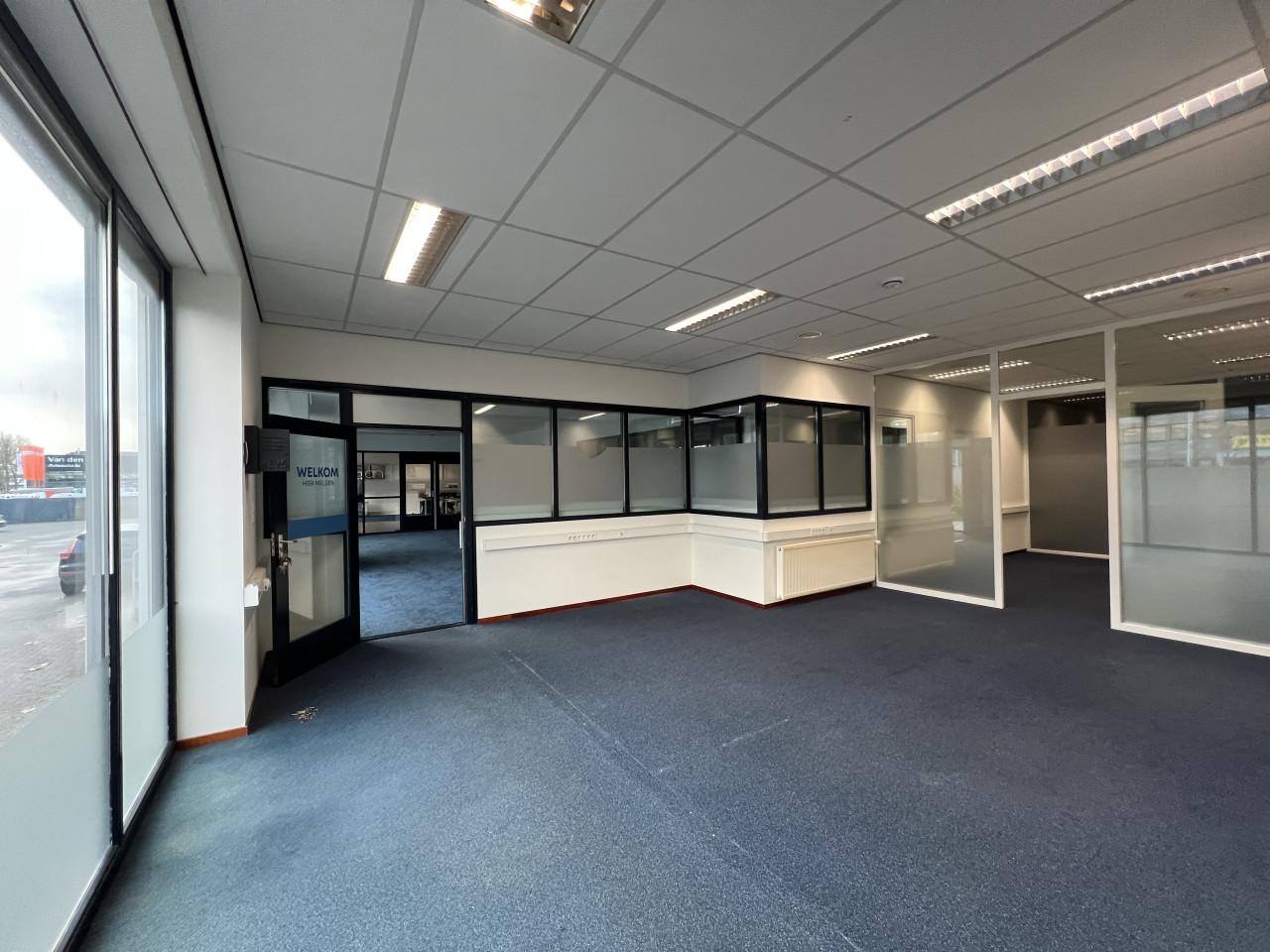 Te huur 2 geschakelde kantoorruimtes op zichtlocatie in Goes