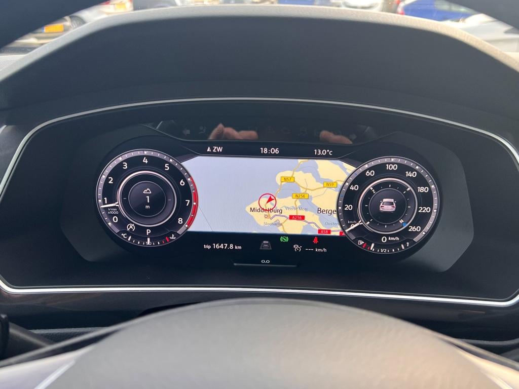 Volkswagen Tiguan 2.0 tsi 4motion r-line highline, virtual cockpit, trekhaa