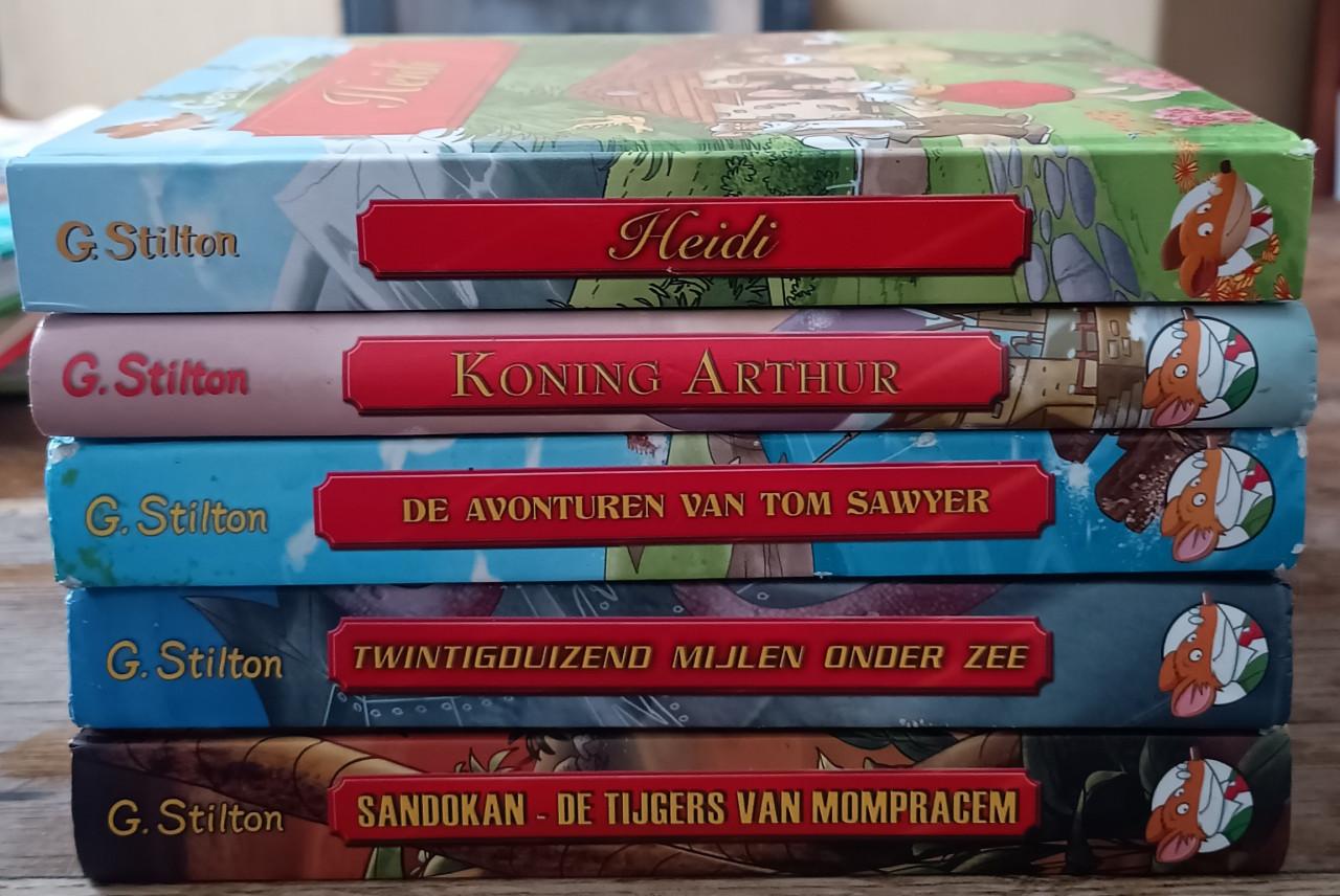 Vijf boeken van Geronimo Stilton