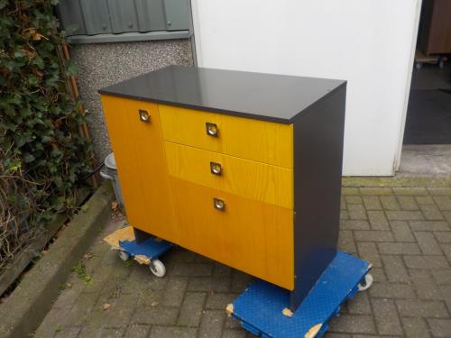 Leuk jaren '70 kastje in goede staat