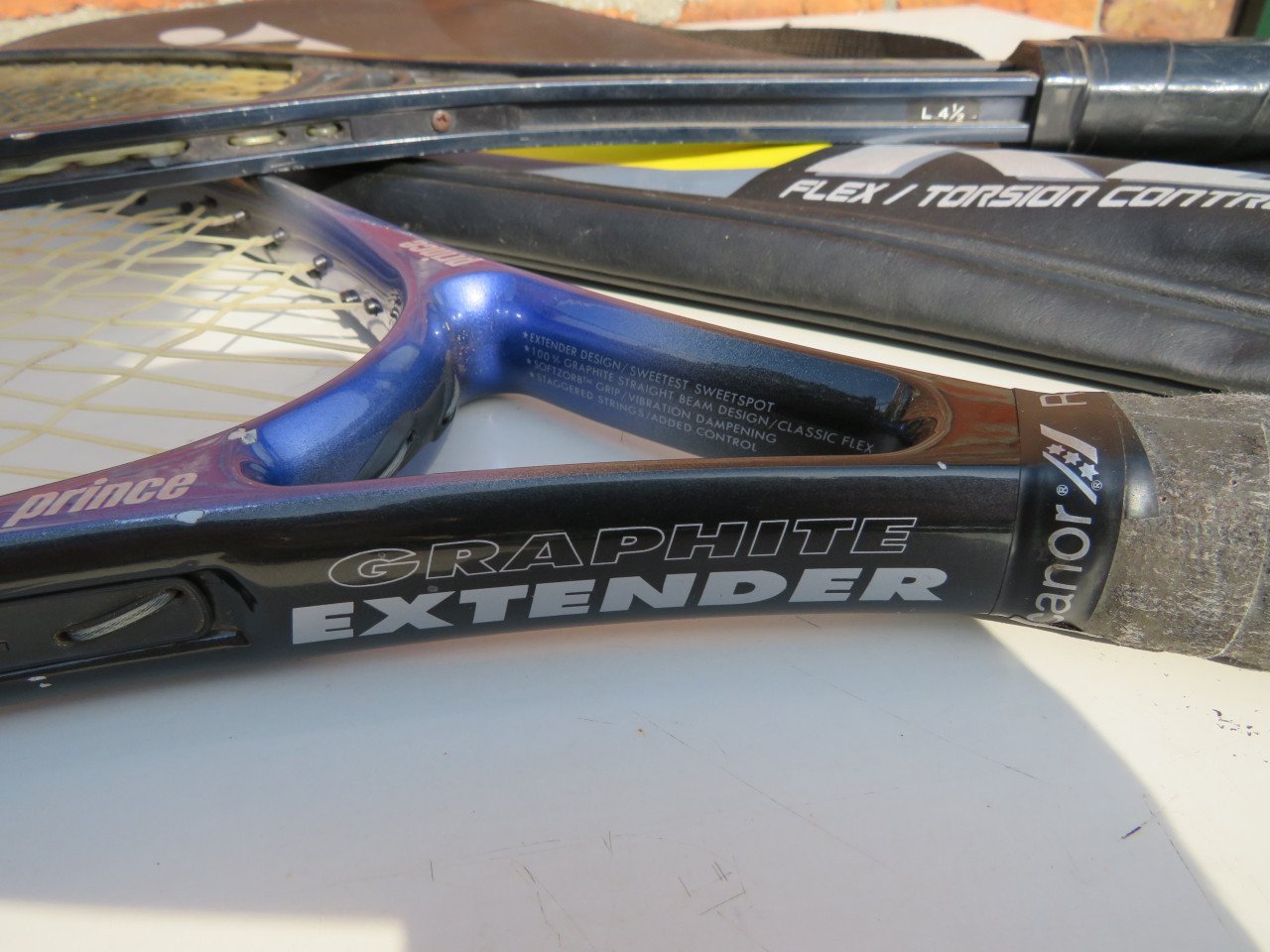 2x tennis racket