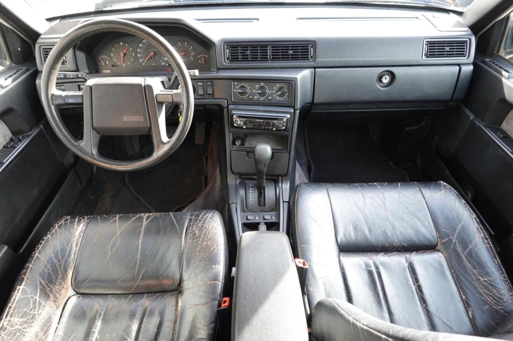 Volvo 940 2.3i gl royal class