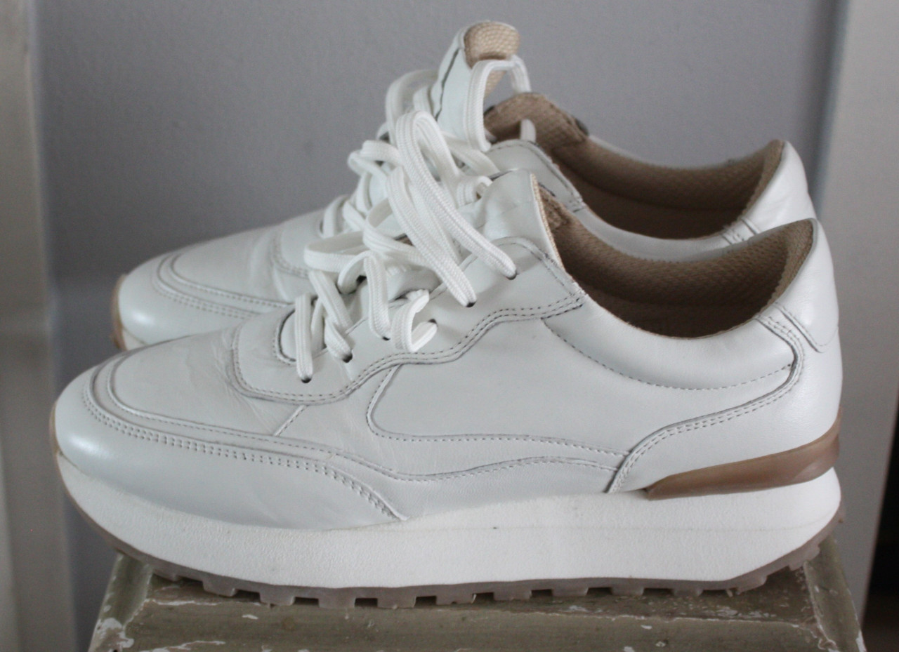 Witte sneakers maat 38