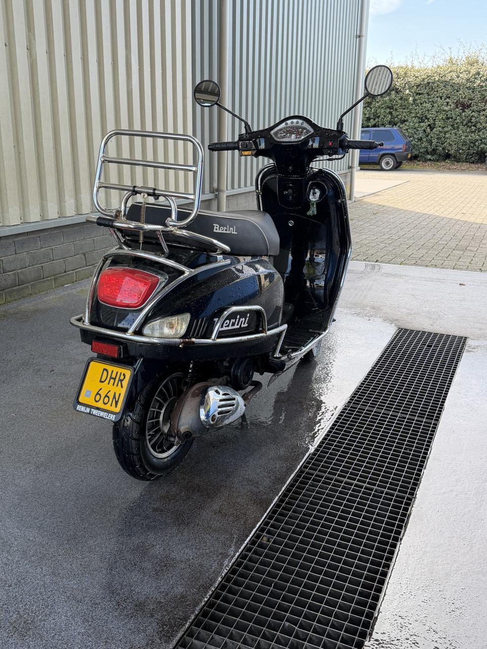Berini Napoli scooter Bromscooter 45 km/u – 2017 – 5100 km