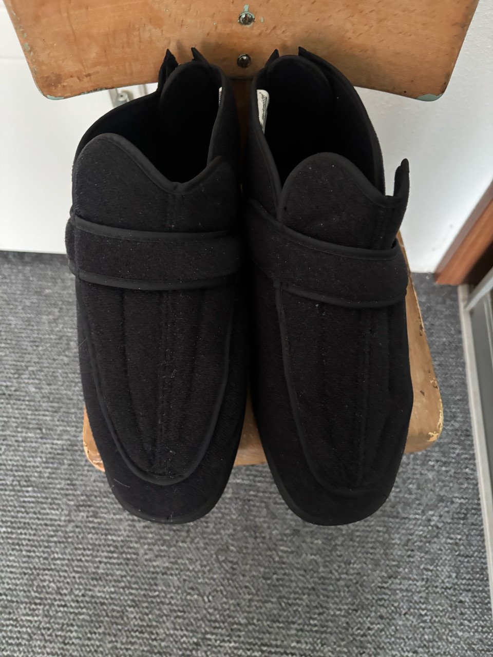 Verbandschoenen.