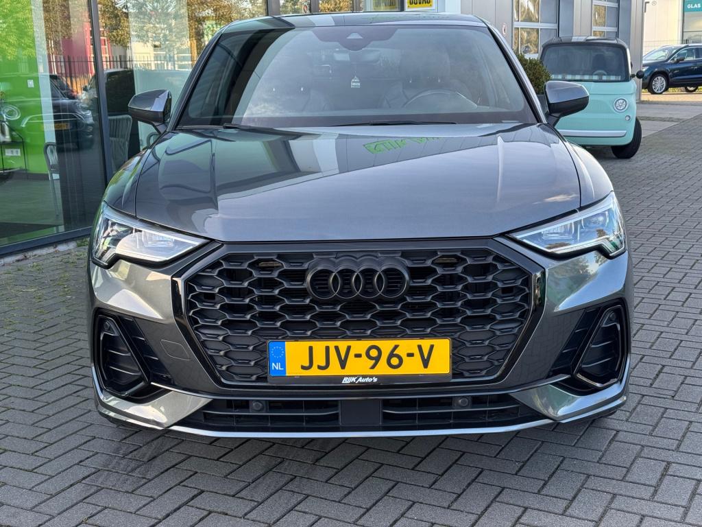 Audi Q3 sportback 35 tfsi s-line 3x * matrix led * black pack * stoelverwar