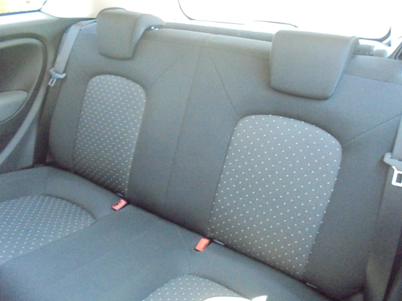 Grande Punto 1.2 – 16V Active slechts 70.660 Km !!! met N.A.P Apk.Mei 2027