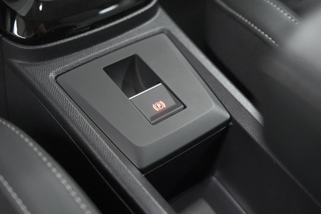 Citroen ë-c3 max 113pk 44 kwh | 11 kw lader | camera | navigatie | parkeers