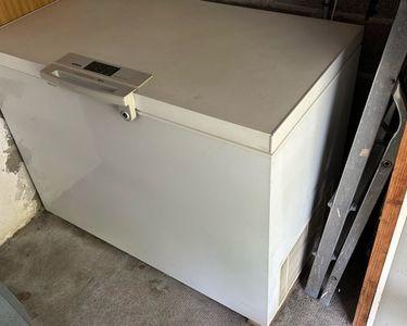 Bosch Economic Super control vrieskist Vriezer 95x85x60 cm. BHD