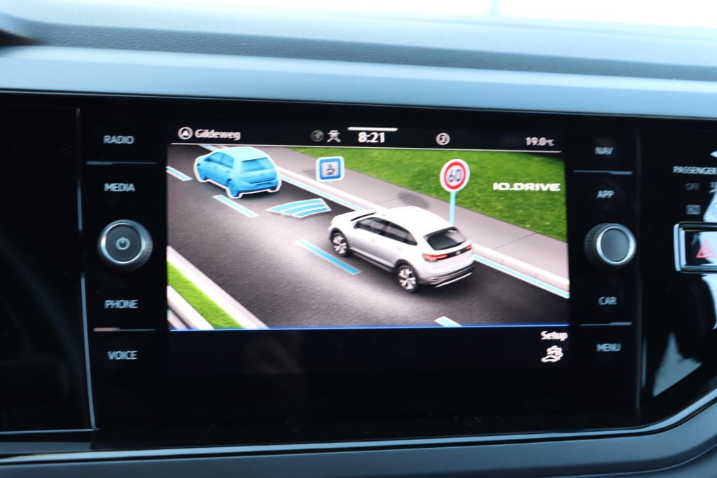 Volkswagen Taigo 1.0 tsi dsg r-line business