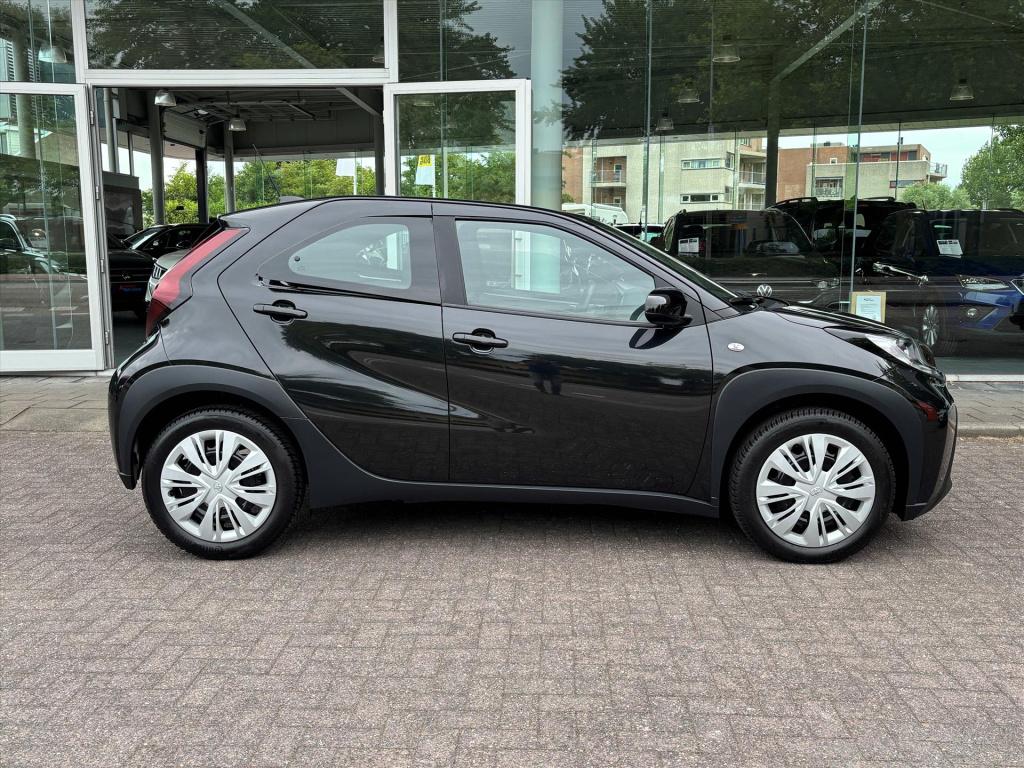 Toyota Aygo x 1.0 vvt-i mt play| camera| carplay|rijklaarprijs incl garanti