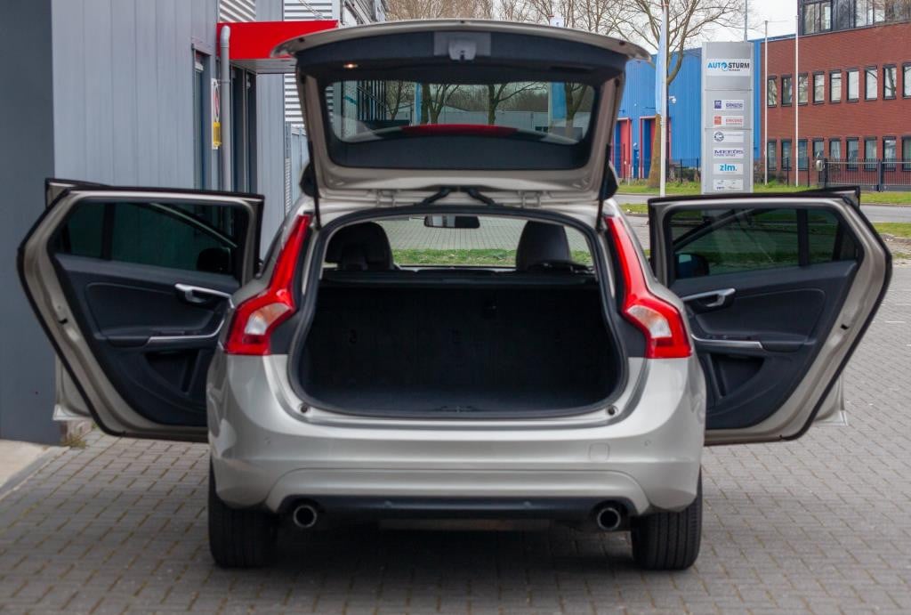 Volvo V60 1.5 t3 summum