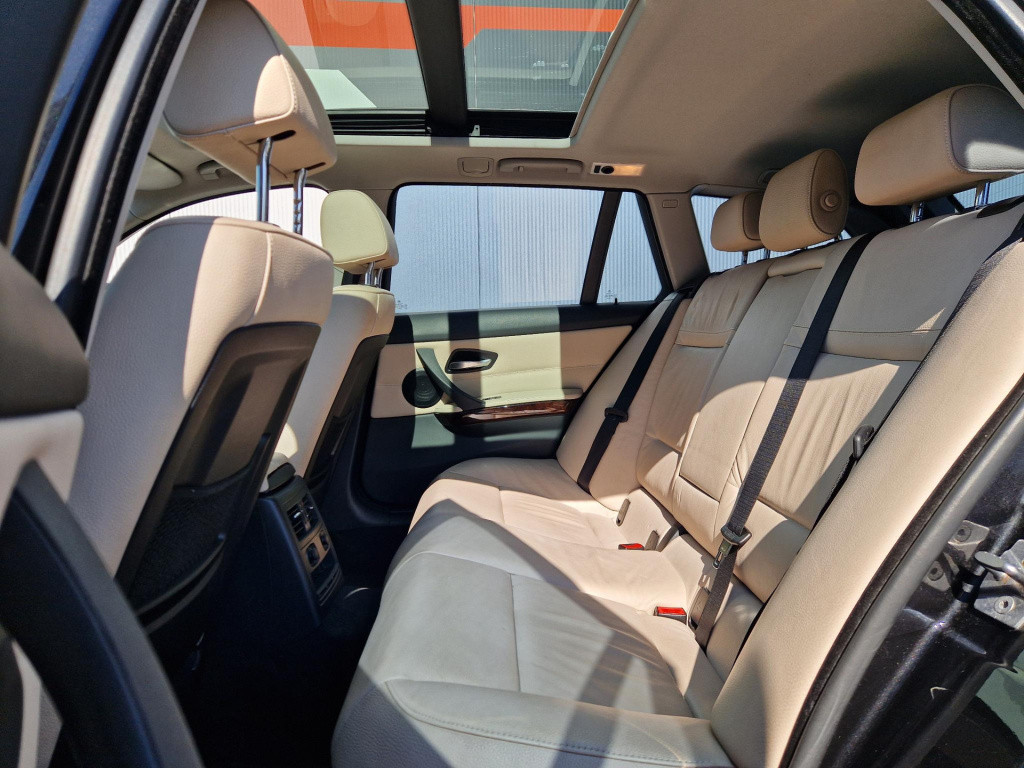 BMW 3-serie touring 320i business line style