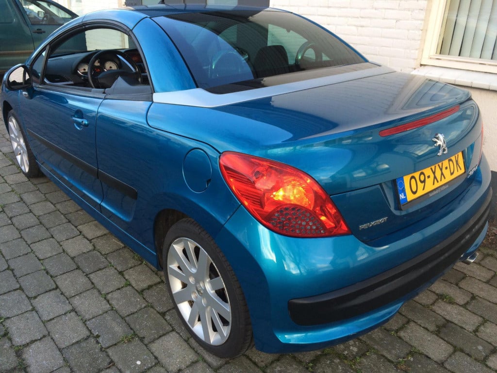 Peugeot 207 cc 1.6-16v t sport