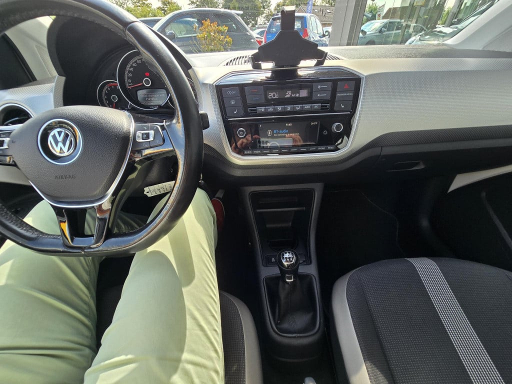 Volkswagen UP! 1.0 bmt high up!