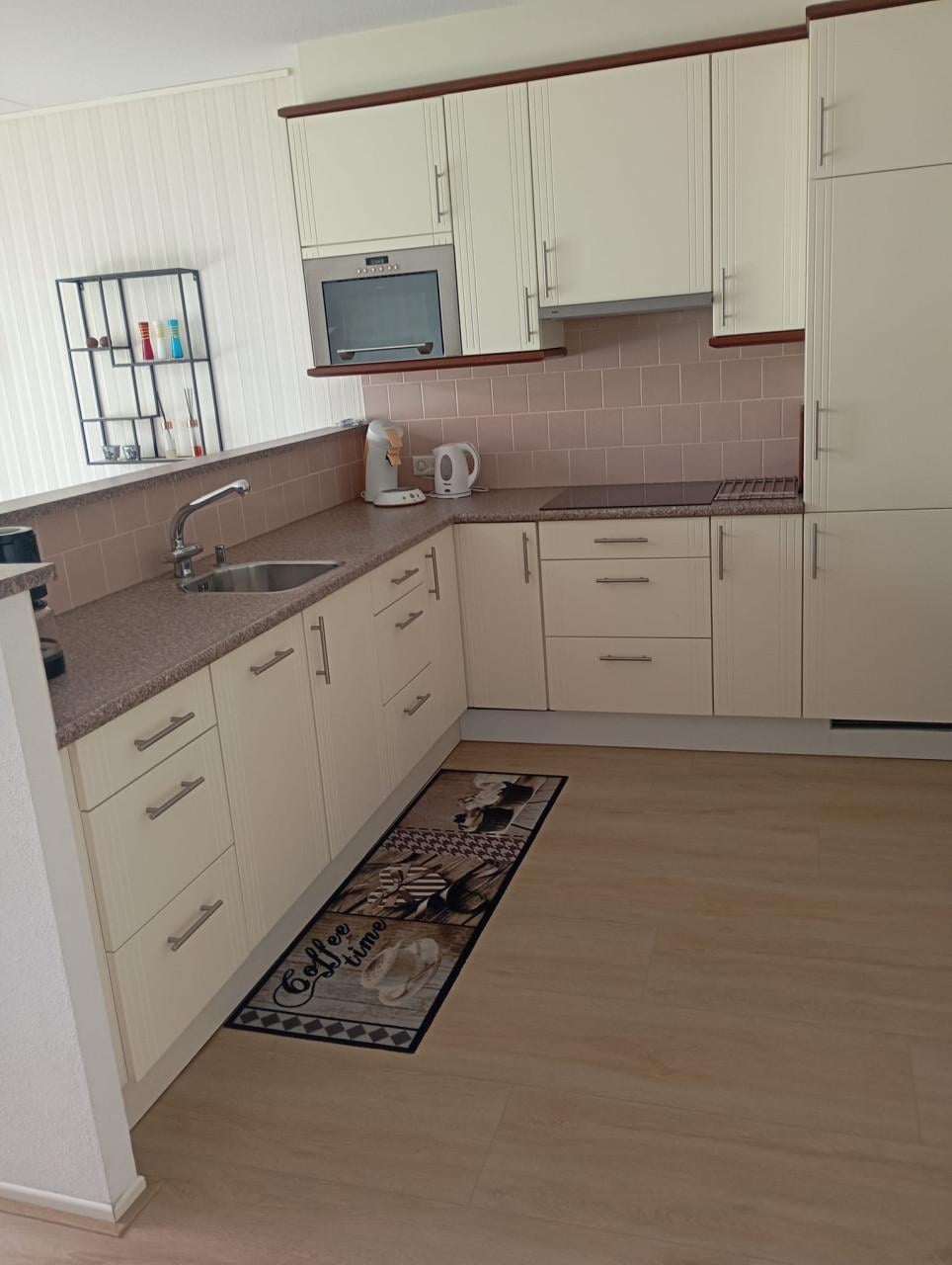 Tijdelijk te huur: ruim, gemeubileerd appartement in Goes-Zuid