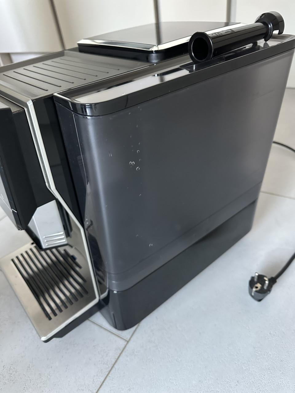Volautomatische espressomachine, Siemens EQ700 (bonen)