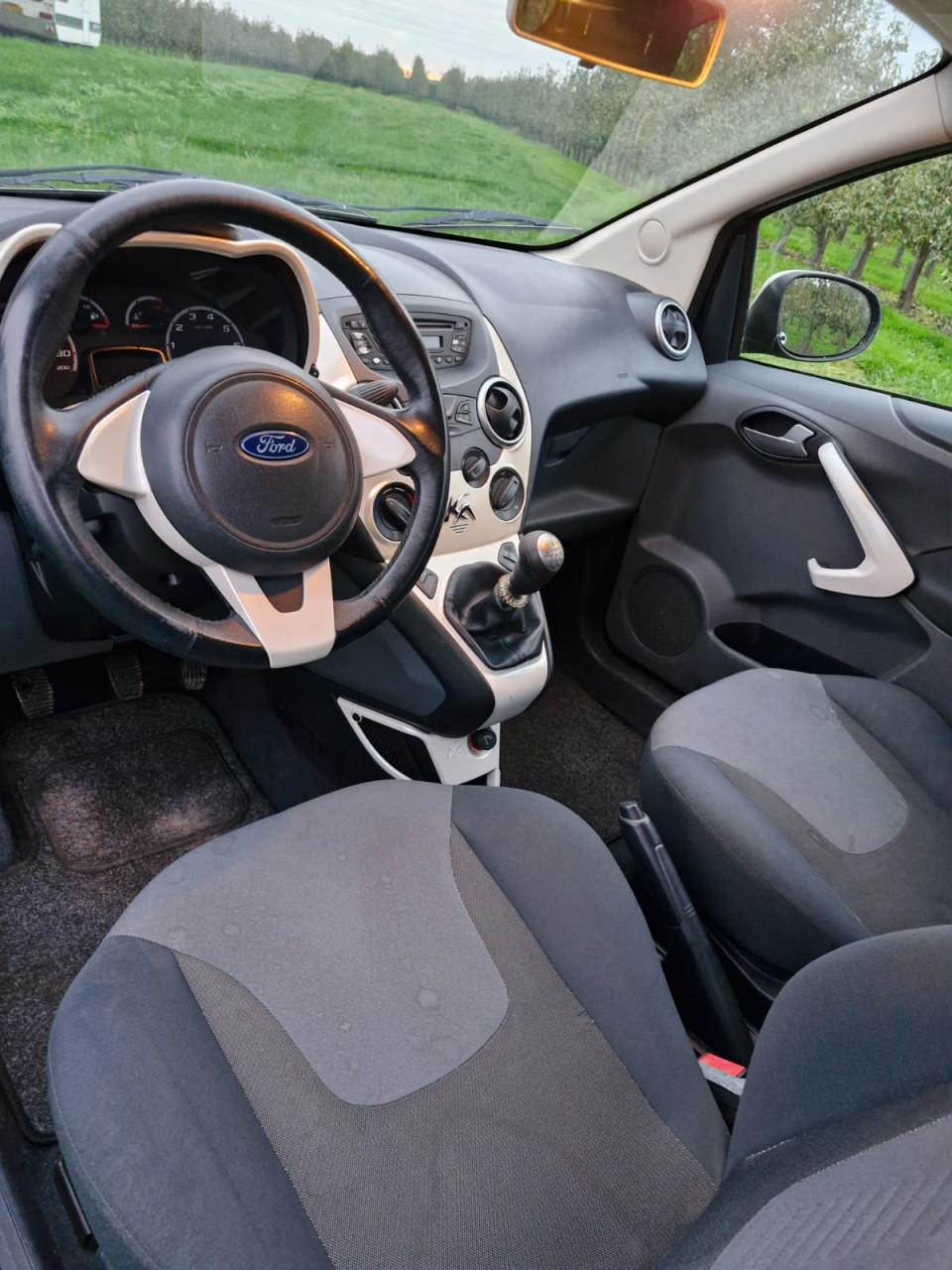 Ford Ka 1.2 51KW 2010 Zwart