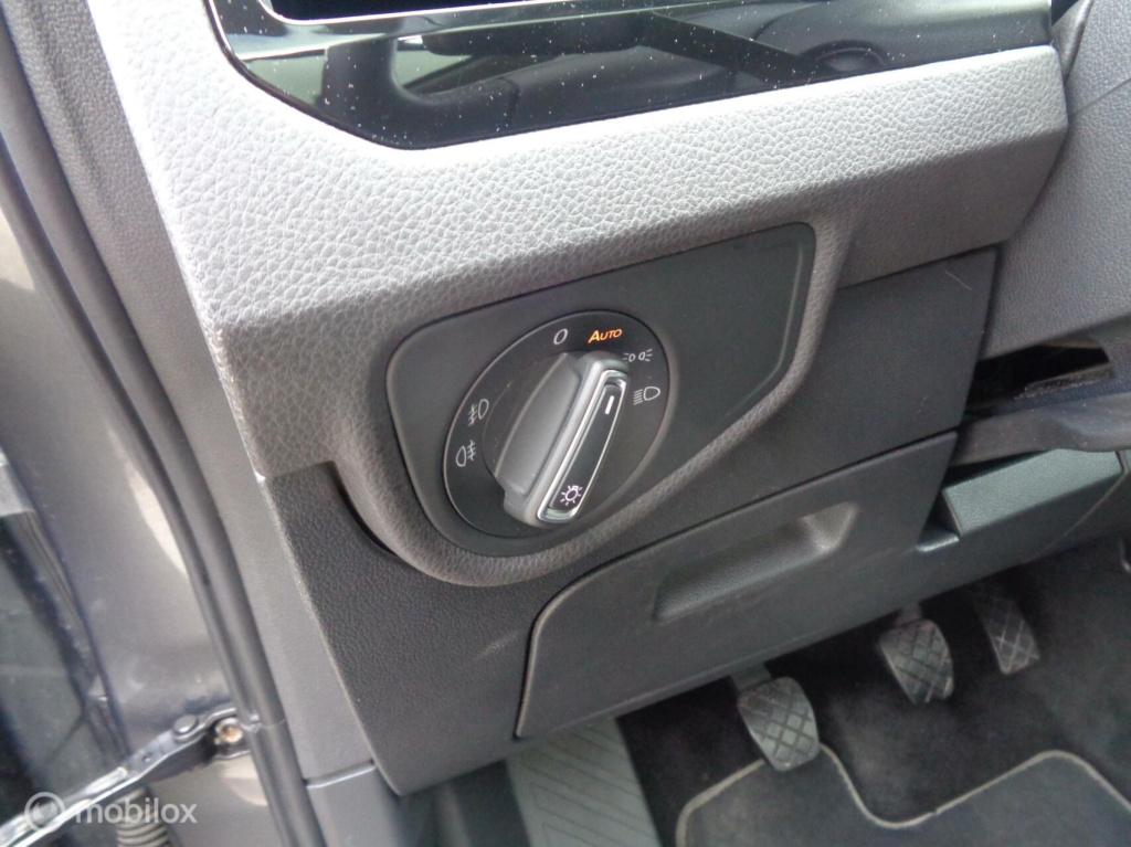 Volkswagen Touran 1.5 tsi comfortline business 7p/airco/pano/stoelverw/came