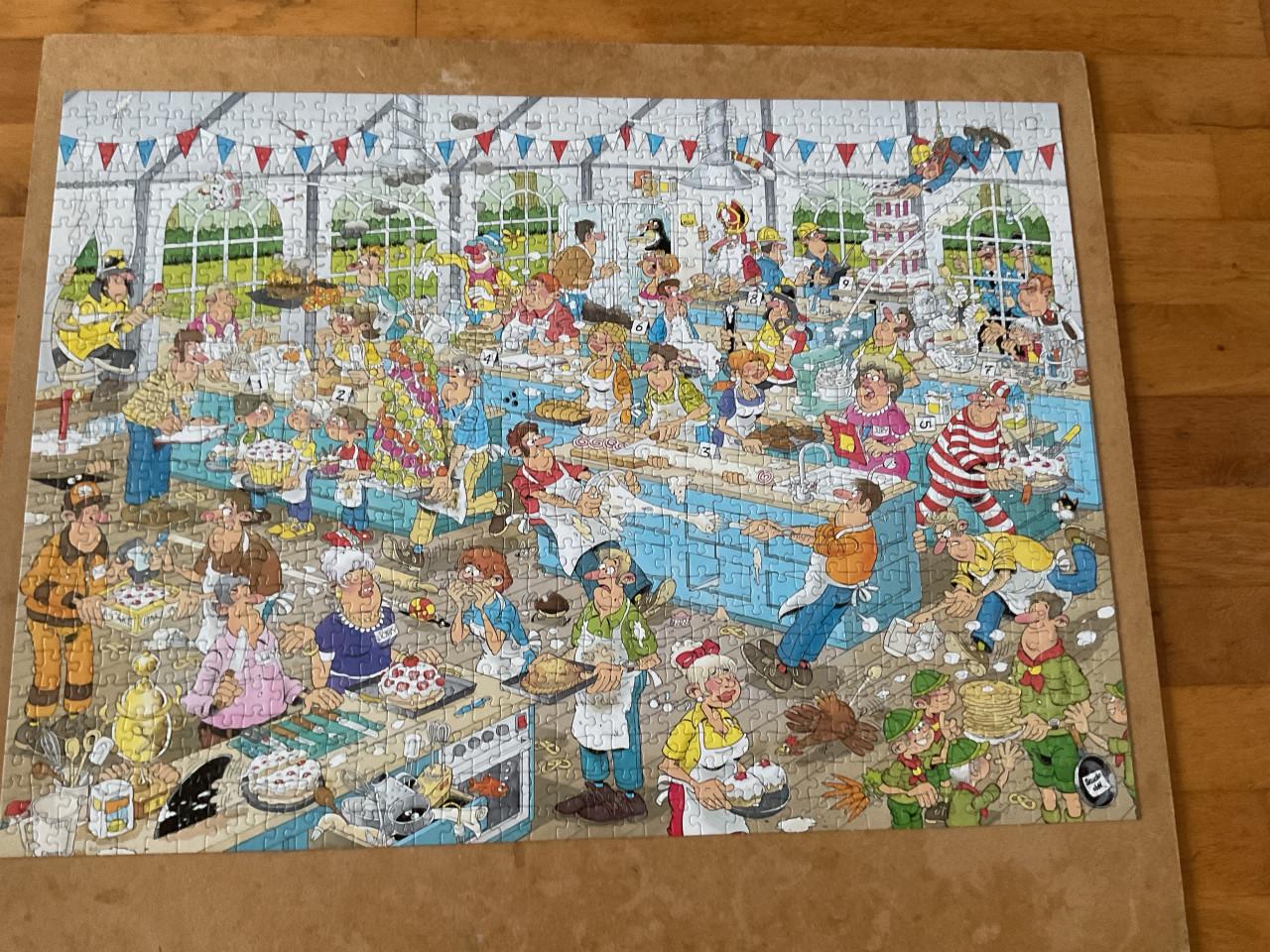 Jan van Haasteren puzzel 2 x 1000 stukjes compleet € 13