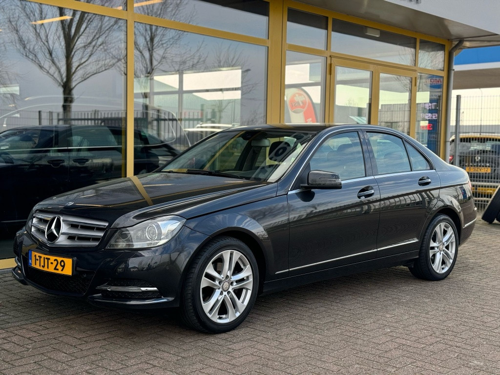 Mercedes-Benz C-Klasse 180 amb. avantgarde