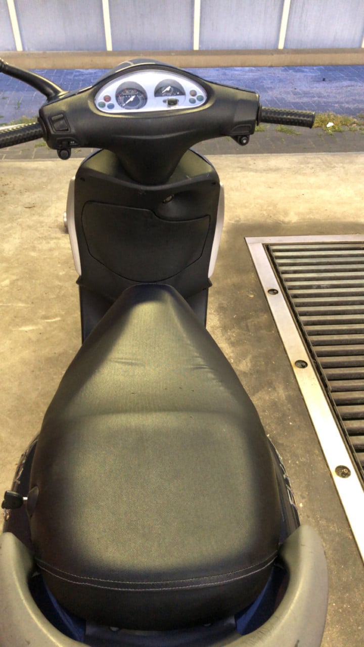Piaggio Fly snor
