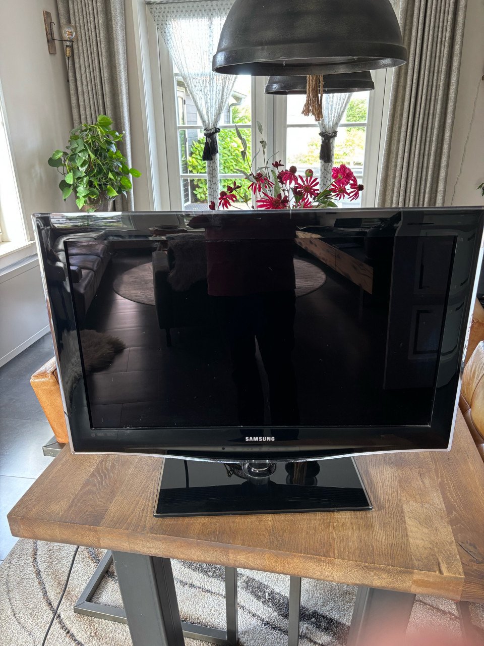 Samsung 32 inch TV LE32B650