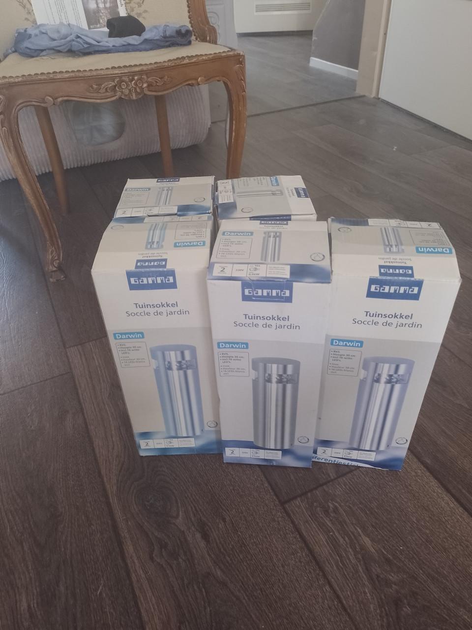 Nog splinternieuw in de doos, Gamma tuinsokkel Darwin,