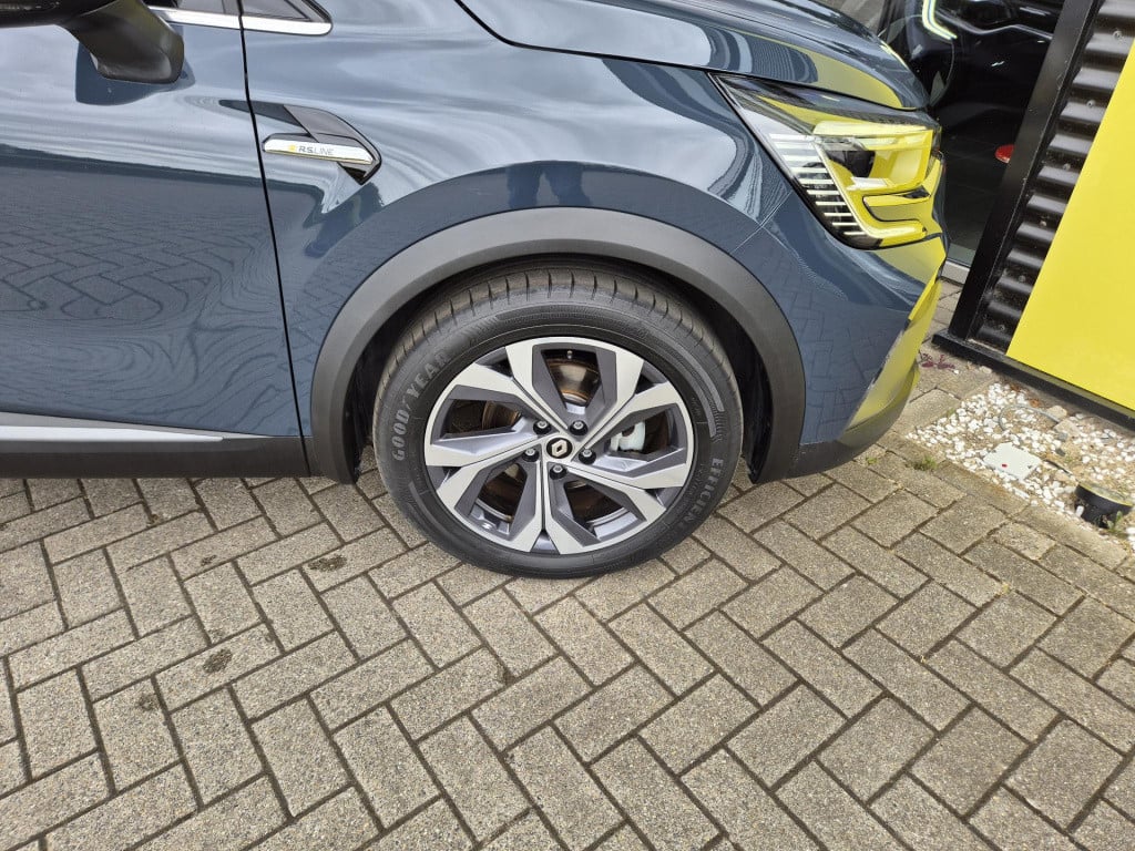 Renault Captur e-tech hybrid 145 r.s. line