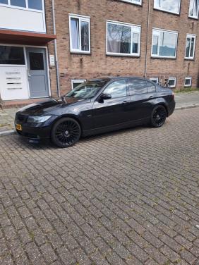 BMW 3-Serie 2.0 I 318 2006 Zwart
