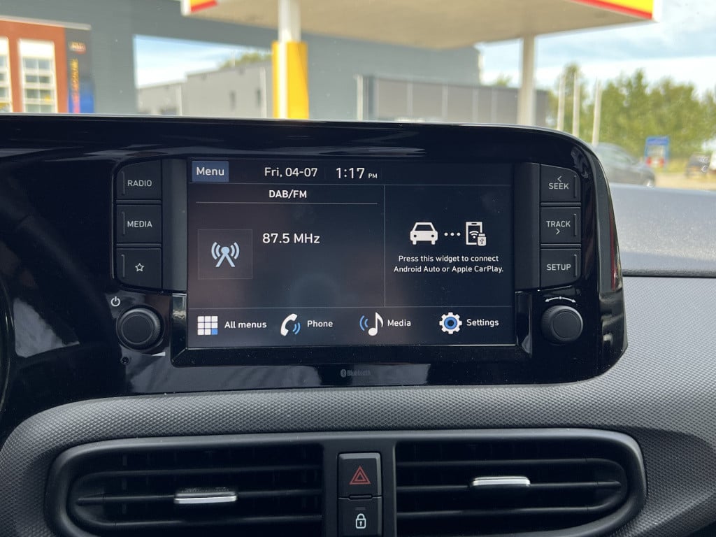 Hyundai I 10 1.0 comfort | camera | cruise control | two tone | apple/ andr