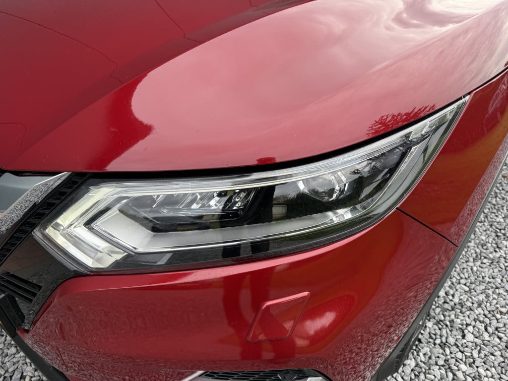 Nissan Qashqai 1.2 tekna pakket 5-drs