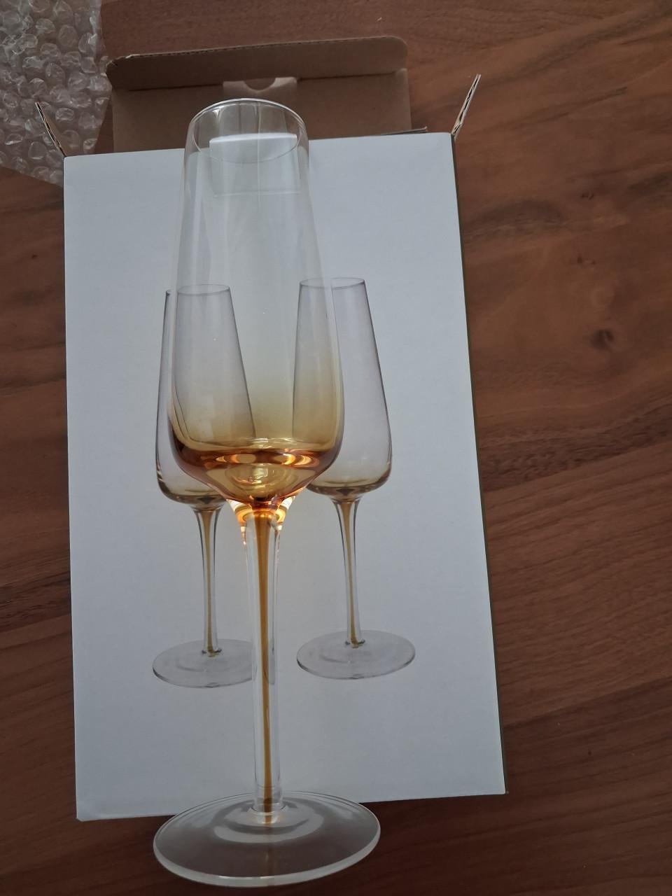 Champagne glazen nieuw