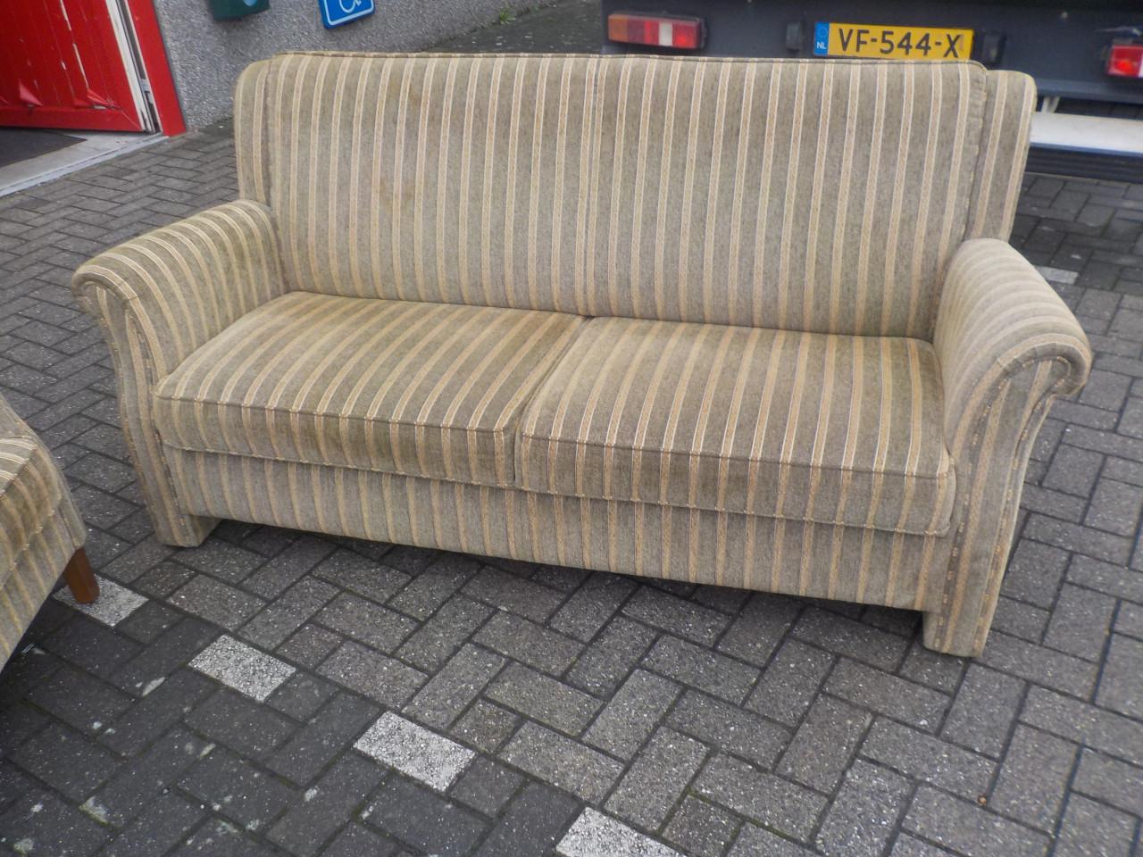 Mooie kwaliteit stoffen bankstel 3 + 1 + 1 zits in zeer goede staat