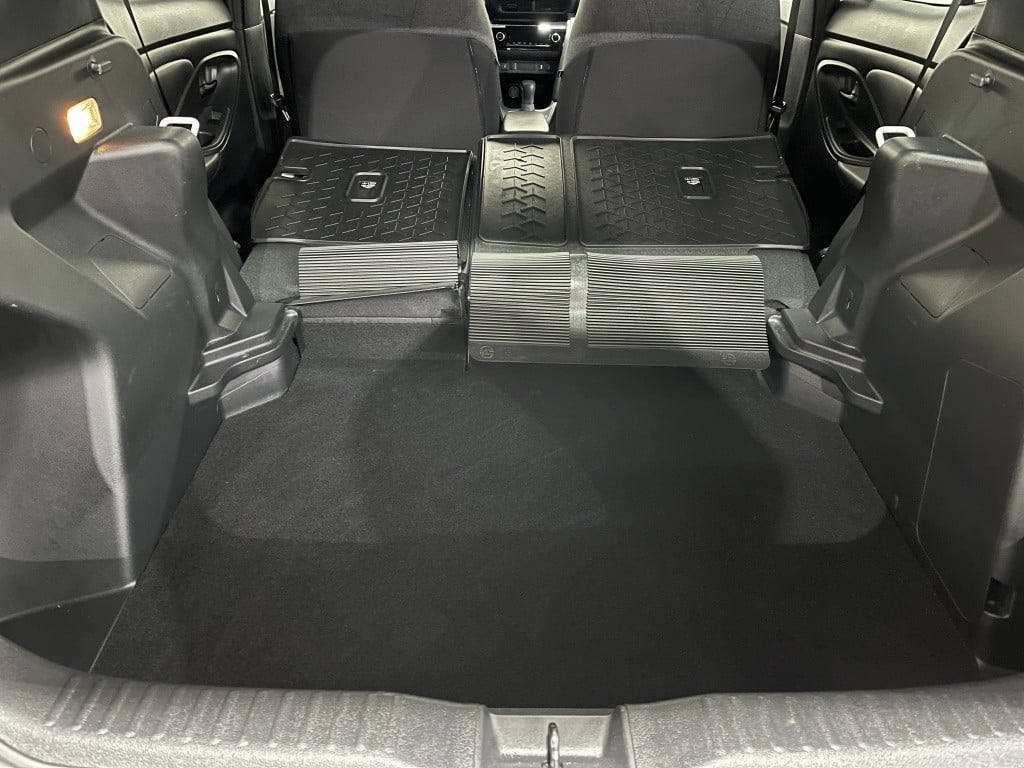 Toyota Yaris Cross dynamic | navi | pdc | bsm |