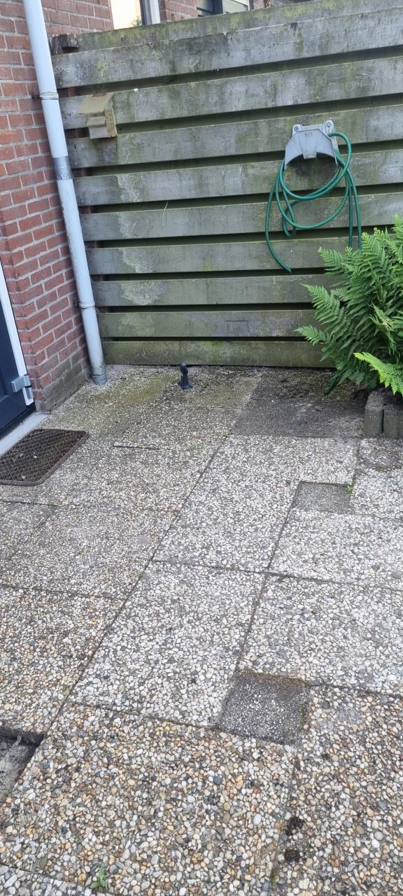 Gratis grindtegels af te halen 83 stuks