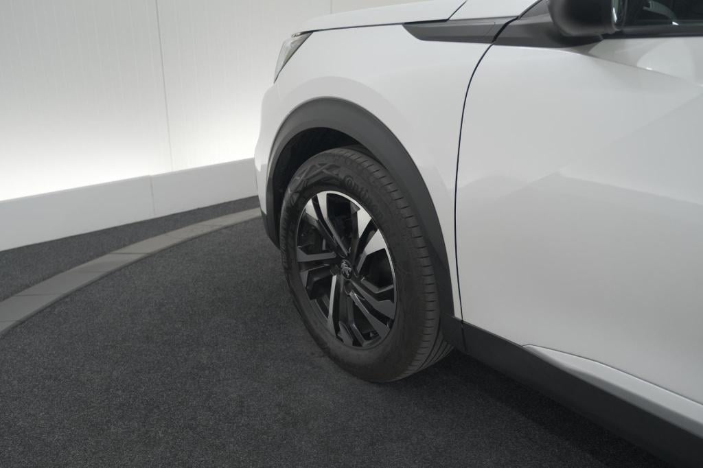 Peugeot 2008 puretech 130 eat8 allure | camera | navigatie | parkeersensore