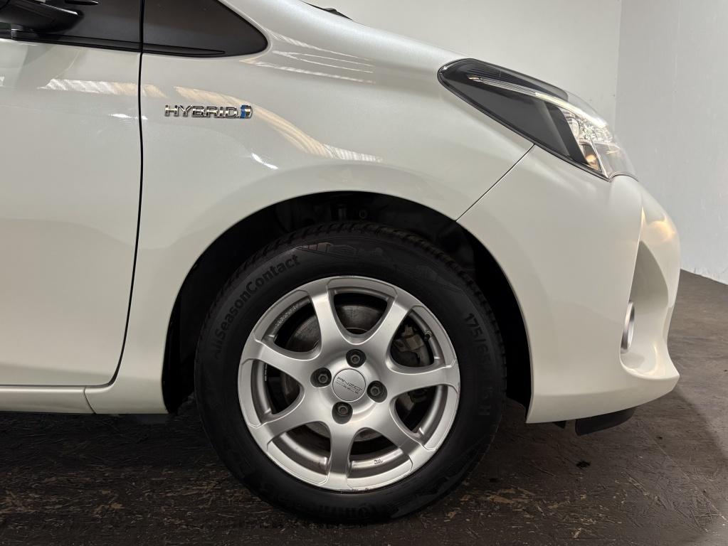 Toyota Yaris 1.5 hybrid lease