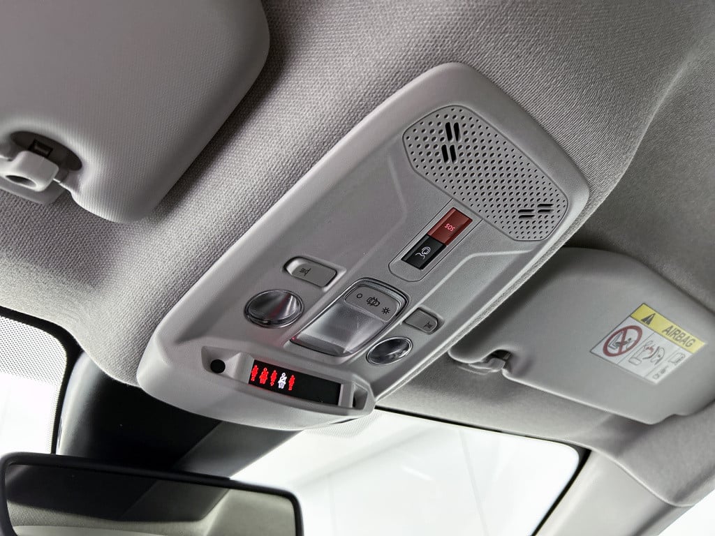 Citroen C4 puretech 130 pk eat8 shine afneembare trekhaak | achteruitrijcam