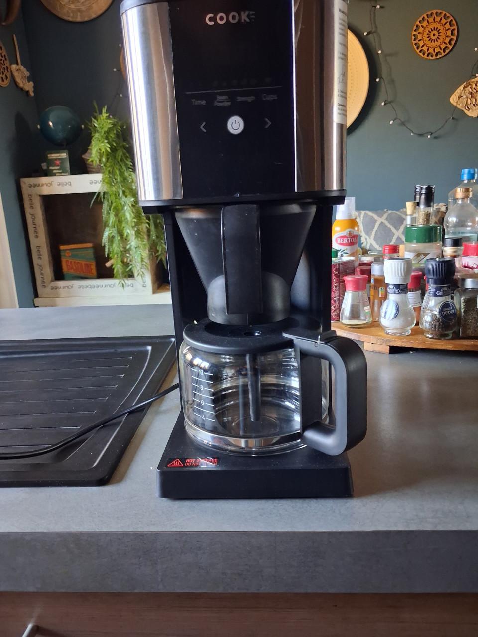 Koffiemachine, verse  bonen of gemalen.