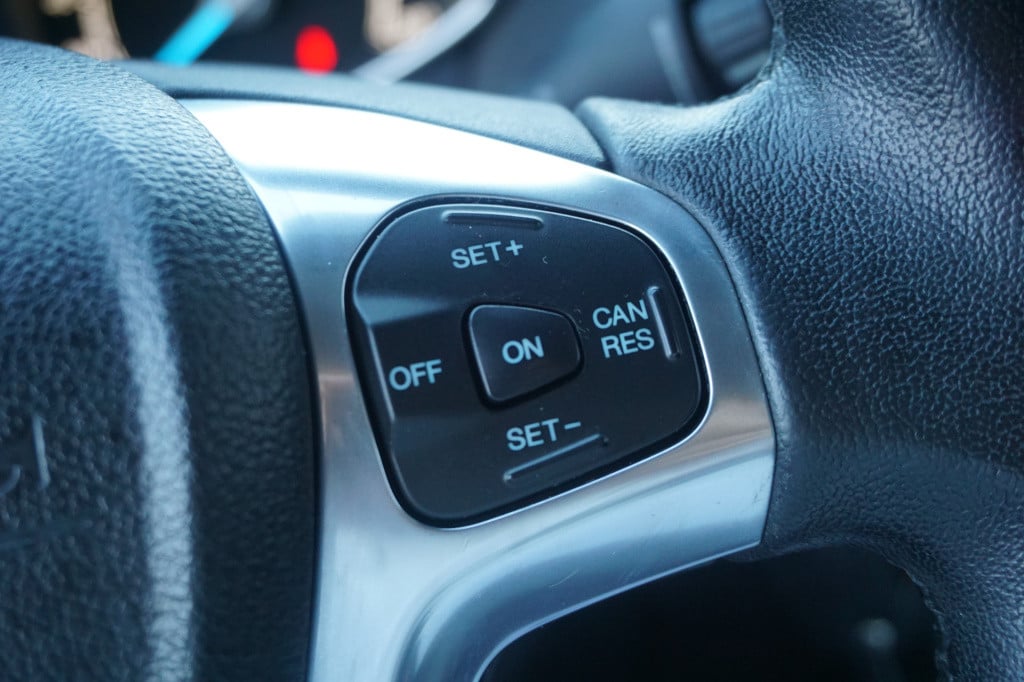Ford B-max 1.0 ecoboost titanium airco / navi / cruise / camera / parkeers.